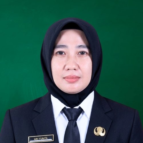Ari Yunita, S.Pd.